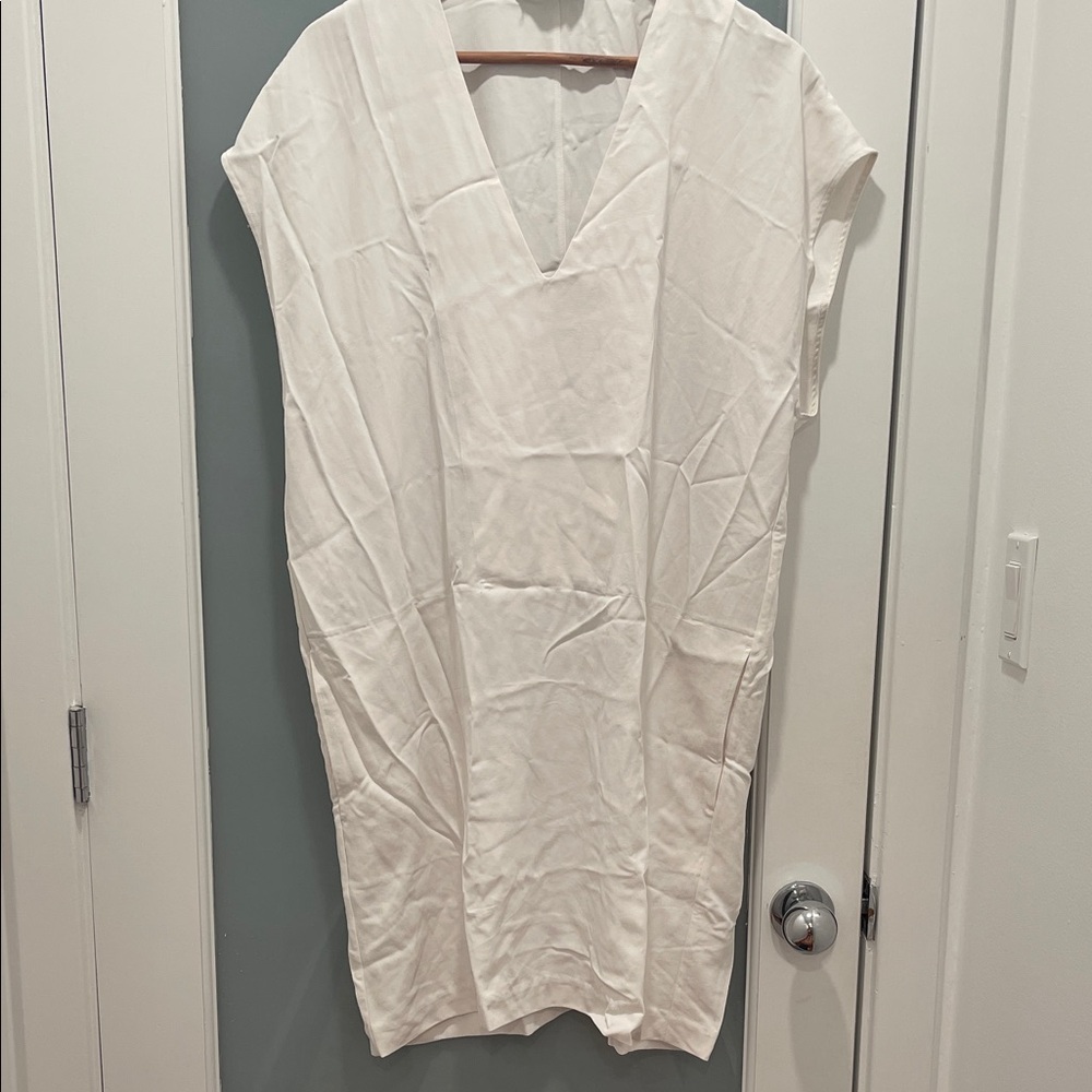 Everlane Cacoon White short Midi Dress